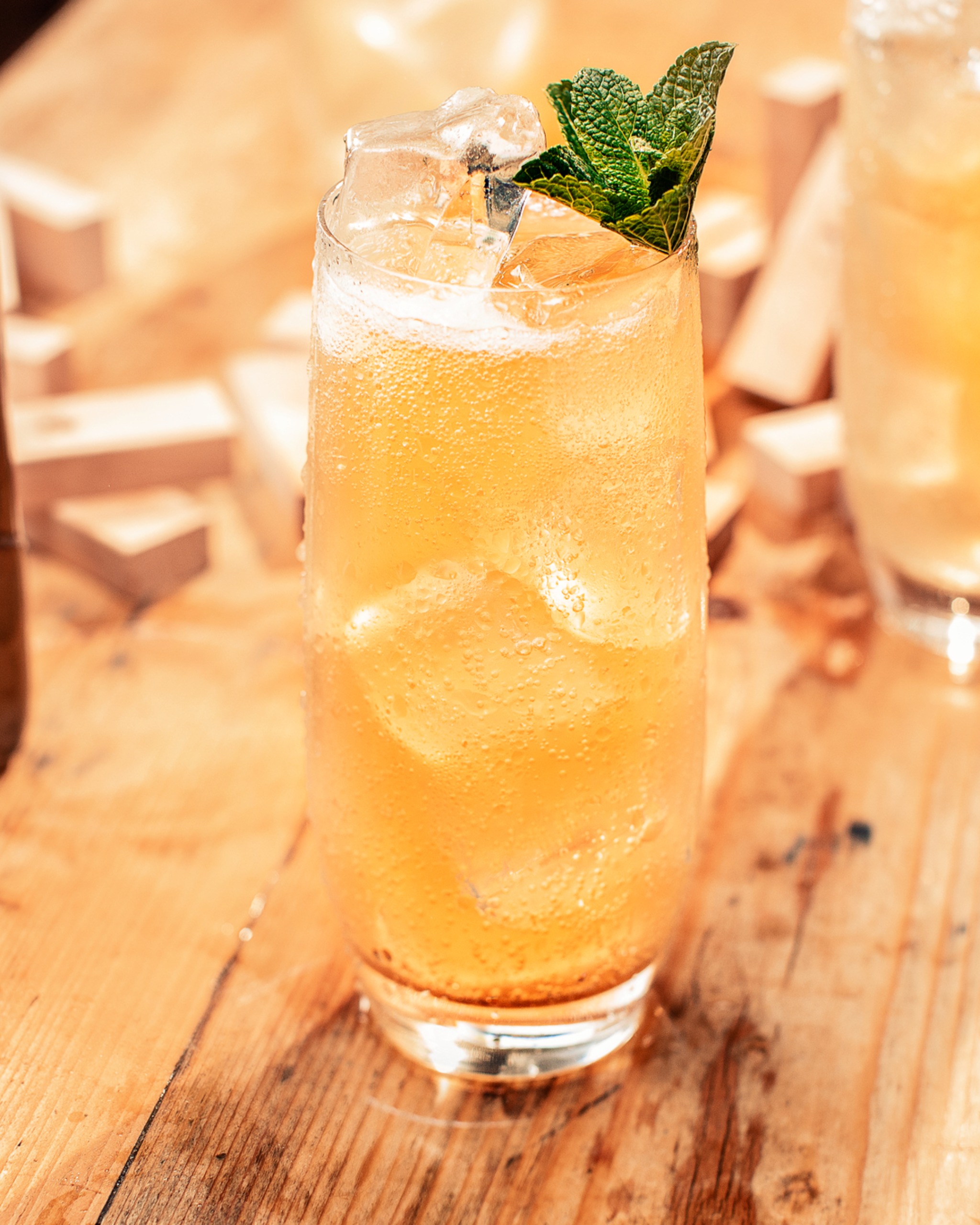 Apple Spritz cocktail