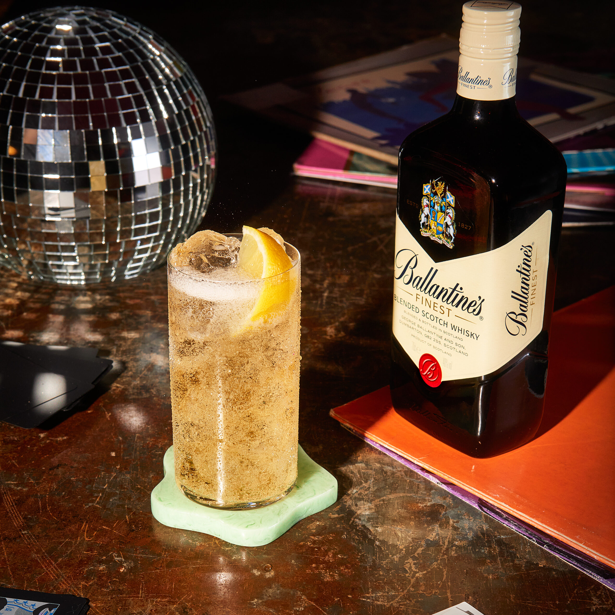 https://www.ballantines.com/wp-content/uploads/2020/11/BALLANTINES_SODA_TONIC-1X1-scaled.jpg