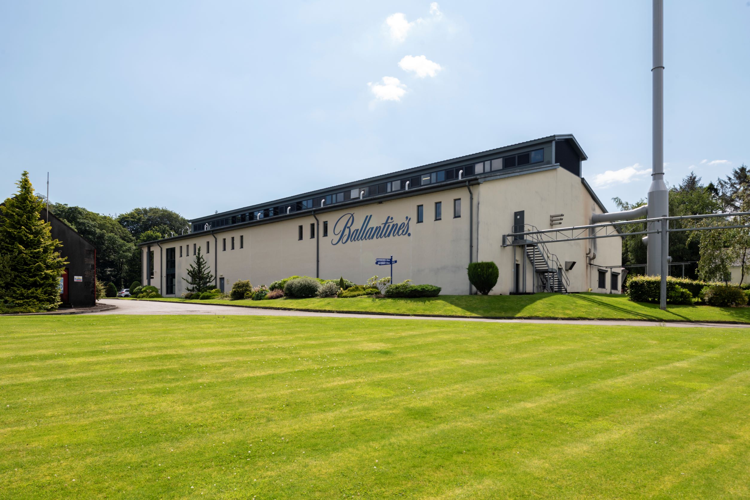 ballantines glenburgy distillery